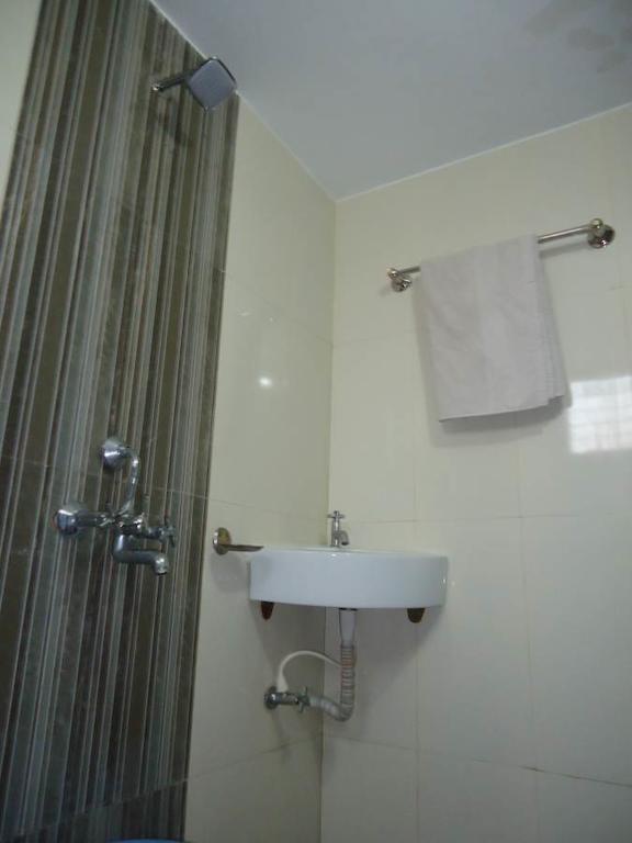 Hotel Sai Galaxy Inn Ширди Номер фото